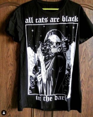 T-shirt Goth - All cats are black photo review