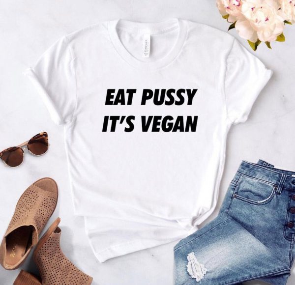 T-shirt Grunge blanc avec inscription Eat pussy it's vegan
