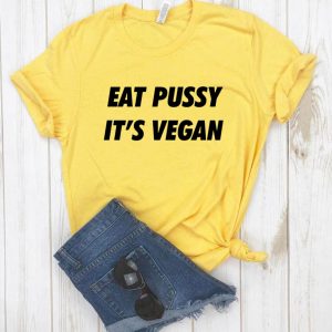T-shirt Grunge jaune avec inscription Eat pussy it's vegan