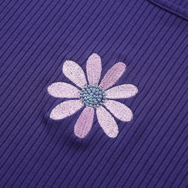 Fleur violette crop top aesthetic