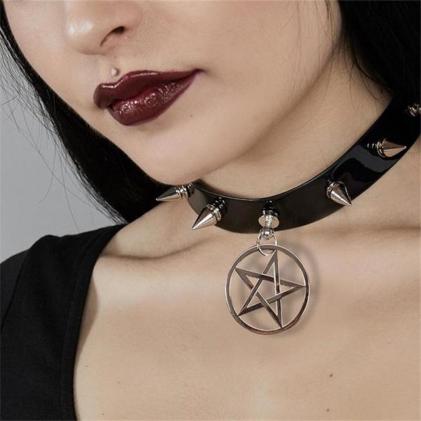Collier gothique pentagramme - Pique